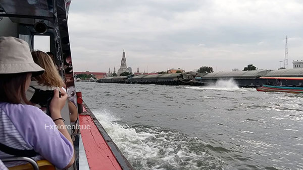 Chao Phraya Express Boat and Wat Arun