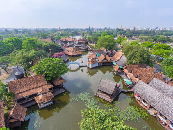 The floating market at Muang Boran