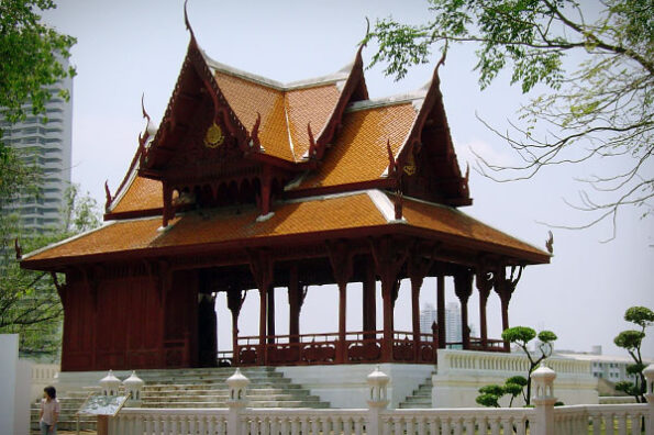 The Pavilion near Phra sumen fort