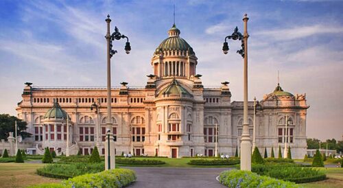 Ananta samakhom Throne Hall close to Vimanmek Mansion and Wat Benchamabophit