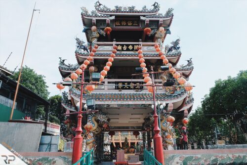 Khlong San, The King of Thon Buri Statue