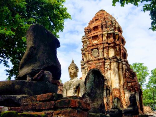 Wat Mahathat located within ayutthaya historical park is so close to wat yai chai mongkhon and wat phra si sanphet
