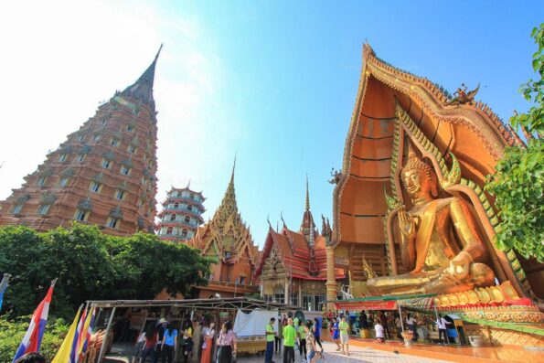 Wat Tham Sua